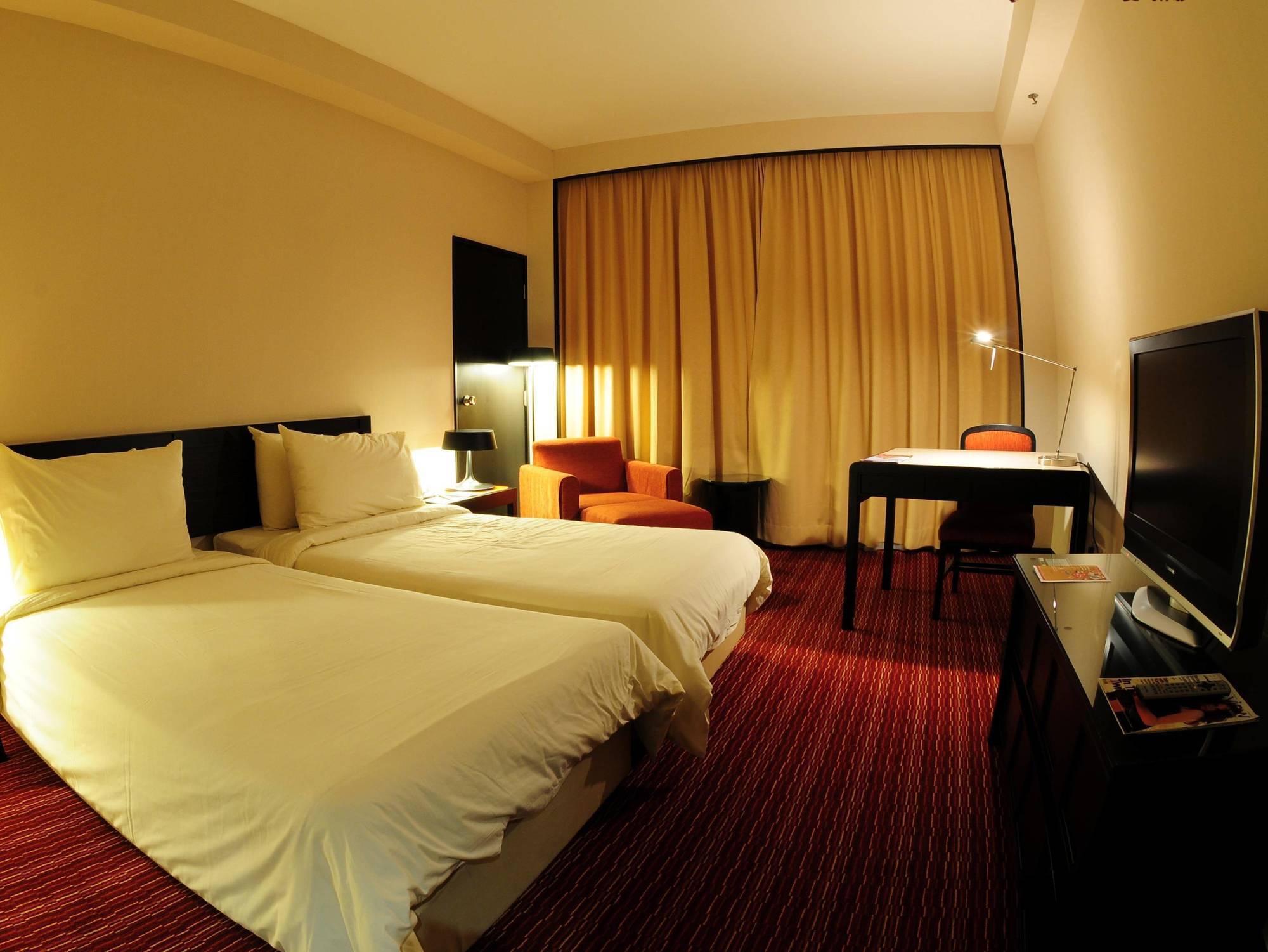 Tanahmas The Sibu Hotel Eksteriør billede